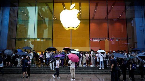 Apple Berencana Mengejar Ketertinggalan dalam Teknologi AI dengan Investasi Besar