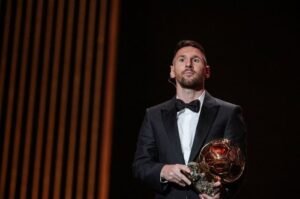 Lionel Messi raih Ballon d'Or ke-8 1 Lionel Messi raih Ballon d'Or ke-8