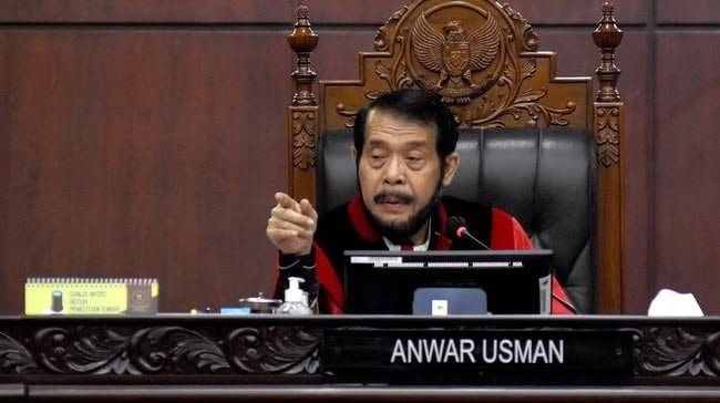 Anwar Usman Angkat Suara terkait Keputusan MKMK yang Dituduhkan sebagai Fitnah Berat 1 Anwar Usman Angkat Suara terkait Keputusan MKMK yang Dituduhkan sebagai Fitnah Berat