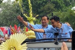 Survei Poltracking: Jika Anies-Cak Imin Tak Lolos Putaran Kedua, Prabowo-Gibran Menang Lawan Ganjar-Mahfud 1 Survei Poltracking: Jika Anies-Cak Imin Tak Lolos Putaran Kedua, Prabowo-Gibran Menang Lawan Ganjar-Mahfud