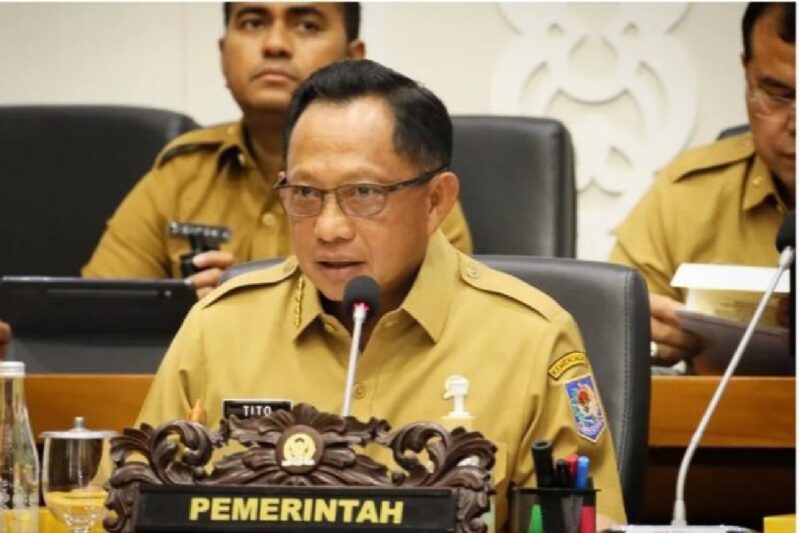 Mendagri Tito Karnavian mengimbau pemda untuk antisipasi lonjakan arus mudik Lebaran 2025, pastikan kelancaran transportasi. (Foto: Instagram @titokarnavian)