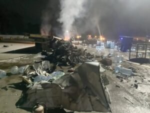 Kecelakaan Beruntun di Tol Ciawi Menyebabkan 8 Orang Meninggal dan 11 Lainnya Luka-luka, Ternyata Ini Penyebabnya 1 Kecelakaan beruntun terjadi di GT Ciawi. (Foto: Dok. TBN Polri)