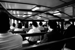 Viral Desakan Pejabat Negara untuk Gunakan Transportasi Umum, Bahlil Lahadalia Beri Respon Tegas Soal Hal Ini 1 Ilustrasi transportasi umum. (Foto: Pexels)