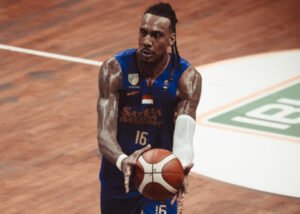 Kasus Narkoba Pebasket AS Hebohkan Publik! Jarred Shaw Tertangkap Edarkan Ganja dari Thailand dalam Bentuk 132 Bungkus Permen 1 Kasus narkoba Jarred Dwayne Shaw menggemparkan publik, pebasket Tangerang Hawks tertangkap edarkan ganja dalam permen Thailand. (Foto: Instagram @slimnojim16_)