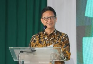 Pernyataan Menkes Budi Gunadi Kembali Viral: Gaji Rp15 Juta Tandanya Lebih Sehat dan Cerdas 1 Menkes Budi Gunadi kembali viral usai menyebut gaji Rp15 juta sebagai indikator sehat dan pintar. (Foto: Dok. Kemenkes)