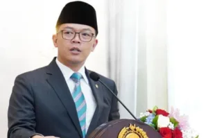 Semakin Mencekam! Pemerintah Naikkan Status Kedubes RI di Teheran Iran Jadi Siaga Satu, Persiapan Evakuasi 380 WNI Dimulai 1 Kedubes RI di Teheran dinaikkan status siaga, Menteri Luar Negeri (Menlu) RI, Sugiono ungkap pemerintah siap evakuasi 380 WNI dari wilayah konflik. (Foto: Instagram.com/@sugiono_56)