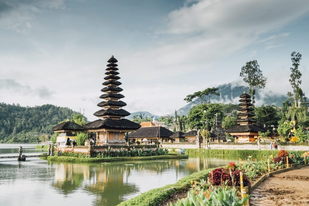 10 Destinasi Wisata di Bali yang Jarang Dijelajahi, Tapi Menakjubkan 1 10 destinasi wisata di Bali yang jarang dijelajahi