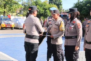 Aksi Cepat Evakuasi Nelayan, Dua Polisi Barru Diguyur Penghargaan 1 Selamatkan Nelayan dari Maut, Dua Polisi Tuai Apresiasi