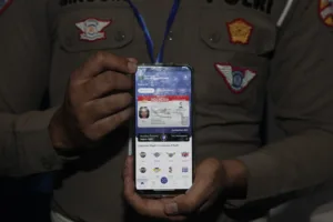 Cara Membuat SIM Digital dari Rumah dengan Mudah, Bisa Dilakukan dalam Hitungan Menit 1 Berikut adalah cara membuat SIM digital melalui aplikasi Digital Korlantas yang praktis, cepat, dan resmi digunakan. (Foto: TBN Polri)